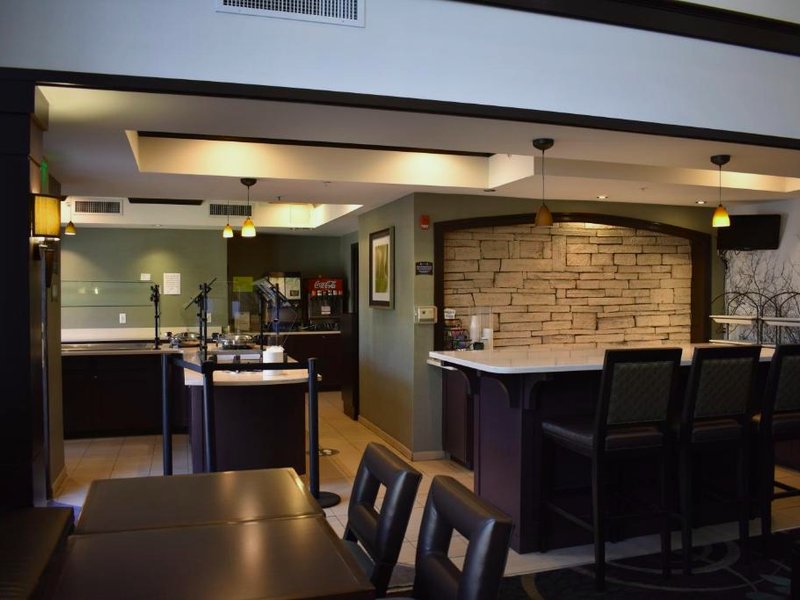 Staybridge Suites Cranbury - South Brunswick By IHGの写真