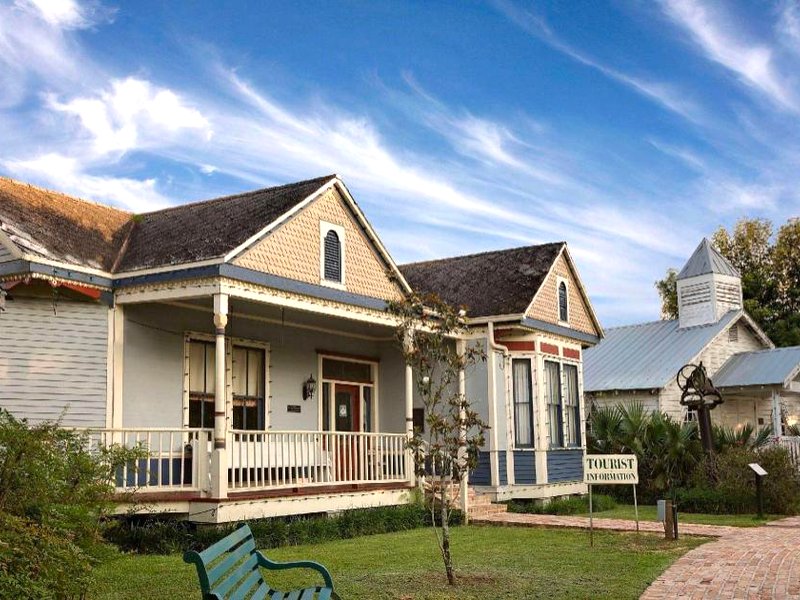デイズ イン&スイーツ バイ ウィンダム オペルーサス (Days Inn & Suites by Wyndham Opelousas)の写真