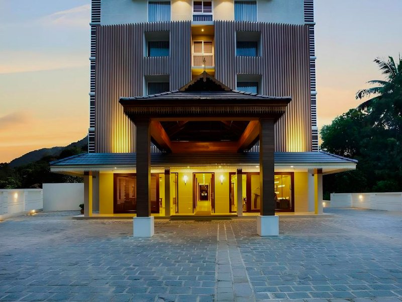 スターリング テッカディ (Sterling Thekkady)の写真