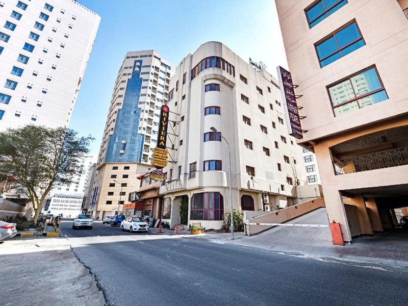 OYO 118 レヴィラ ホテル (OYO 118 Revira Hotel)の写真