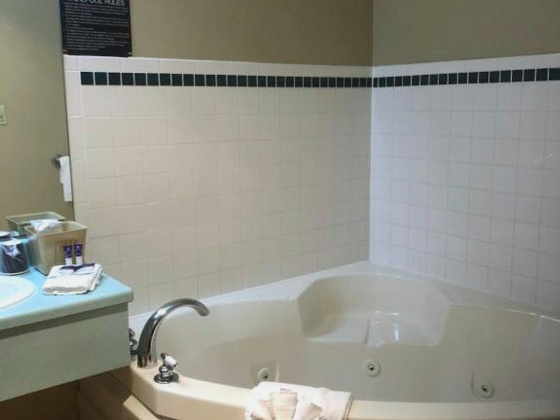 アメリカズ ベスト バリュー イン オンアワ (Americas Best Value Inn Onawa)の写真