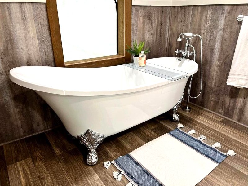 Enchanting Tented Cabin with Amazing Interior and Exterior in Tekamah, Nebraskaの写真