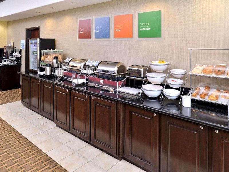 コンフォート イン & スイーツ (Comfort Inn & Suites)の写真