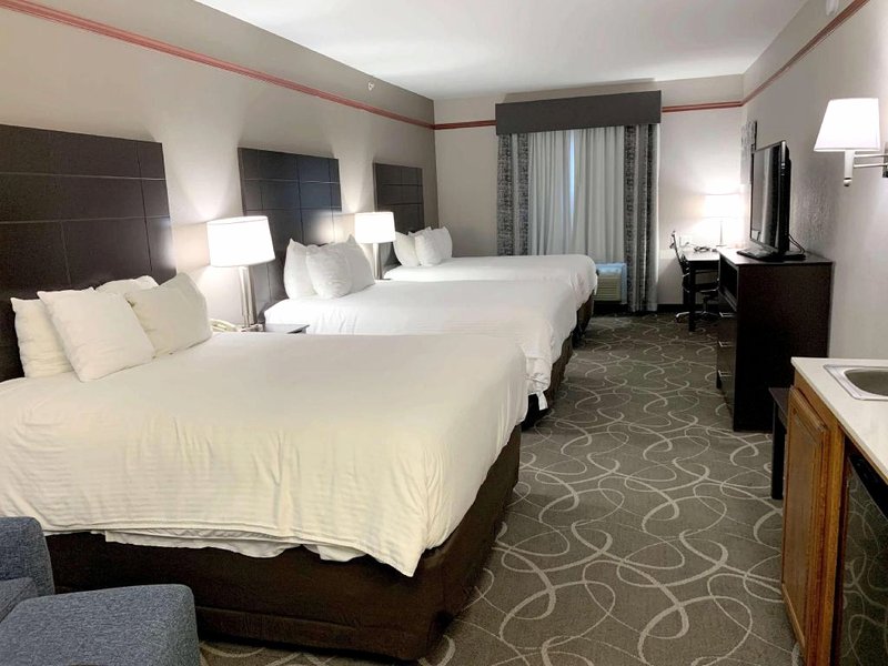Best Western Limestone Inn & Suitesの写真