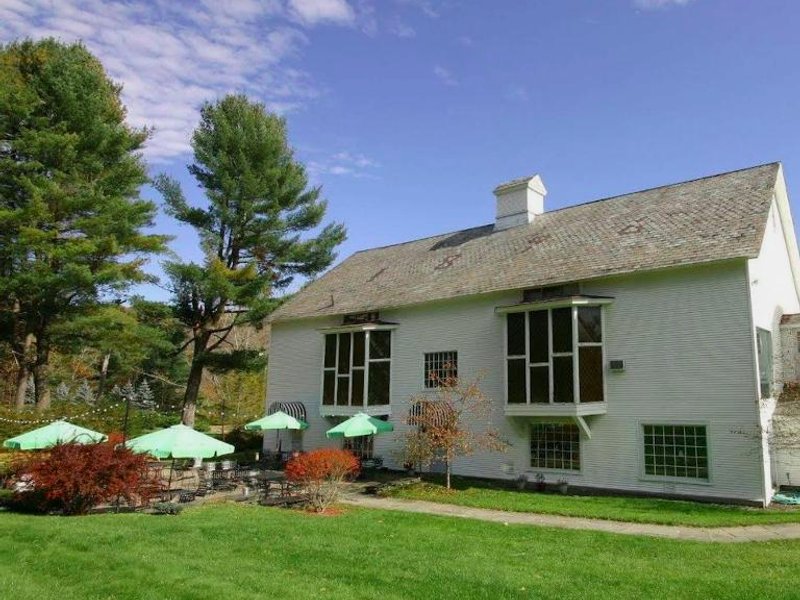 The 1896 House Country Inn - Brookside & Pondsideの写真