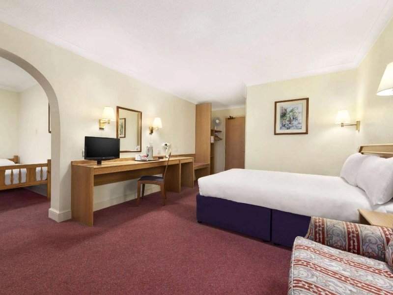 デイズ イン バイ ウィンダム スタフォード (Days Inn by Wyndham Stafford)の写真