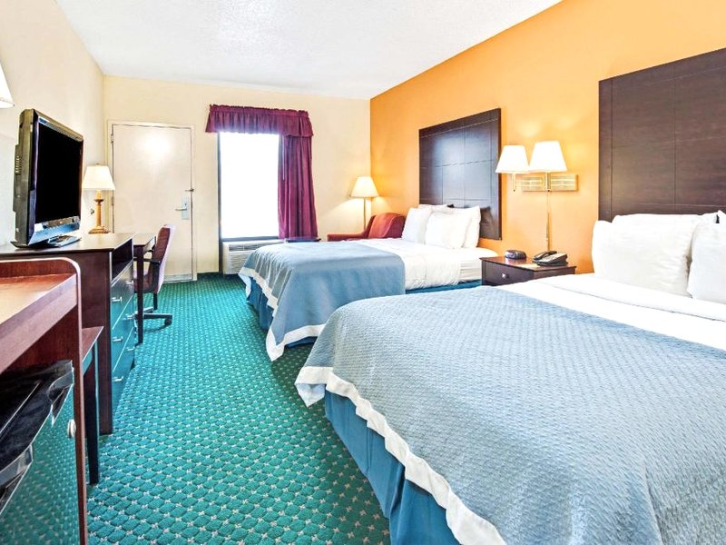 デイズ イン バイ ウィンダム コヴィントン (Days Inn by Wyndham Covington)の写真