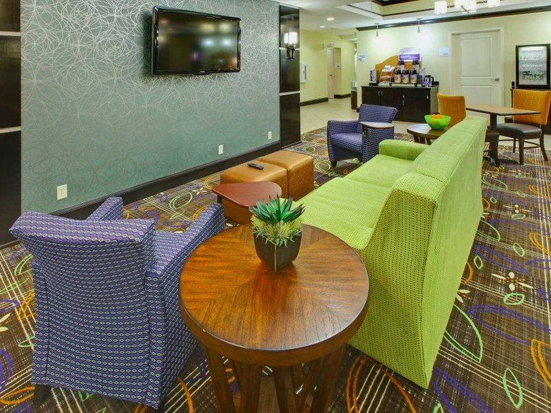 Holiday Inn Express & Suites Covington By IHGの写真