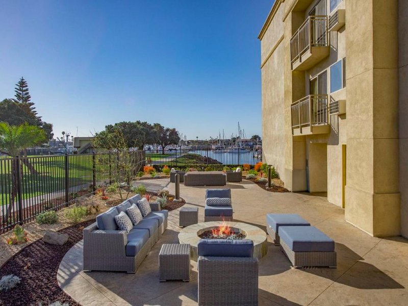 ハンプトン イン チャネル アイランズ ハーバー (Hampton Inn Channel Islands Harbor)の写真