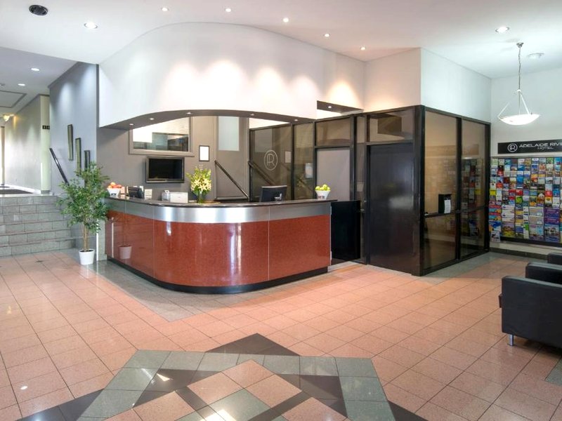 アデレード リヴィエラ ホテル (Adelaide Riviera Hotel)の写真