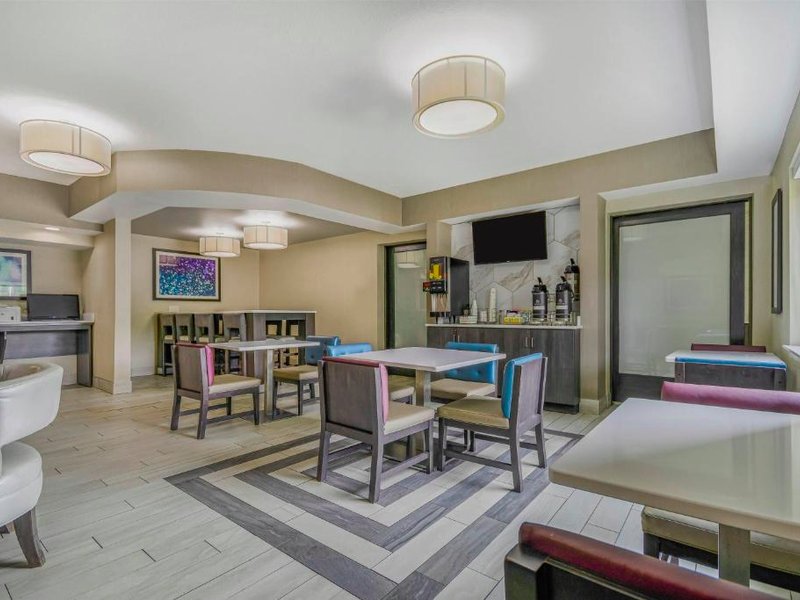 La Quinta Inn & Suites by Wyndham Bataviaの写真