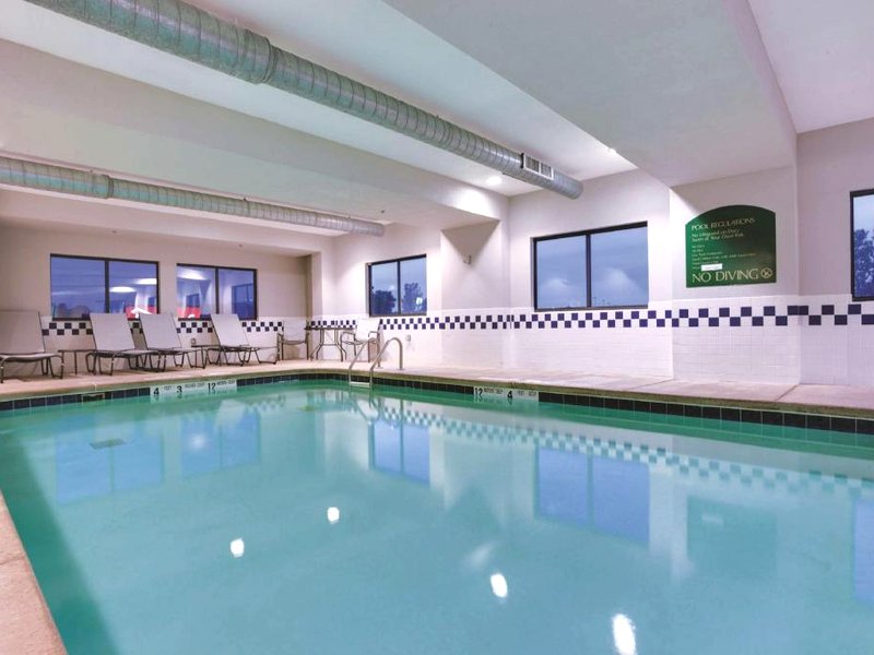 La Quinta Inn & Suites by Wyndham Bataviaの写真