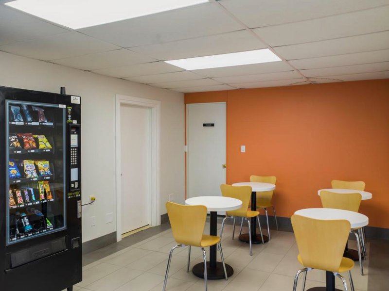 Motel 6 Fort St. John, BCの写真