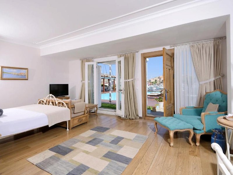 チェシメ マリーナ コヌックエヴィ (Çeşme Marina Konukevi)の写真