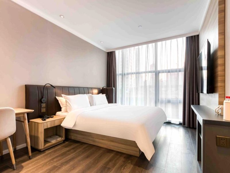 Hanting Hotel Baoji Stadium Shiba River Xinjie Pedestrian Streetの写真