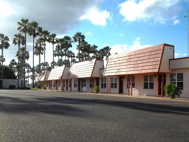 ビクトリア パームス イン アンド スイーツ (Victoria Palms Inn and Suites)の写真