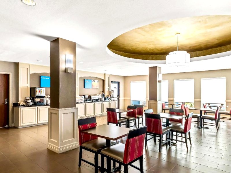 コンフォート イン&スイーツ ドンナ ニア インターステート 2 (Comfort Inn & Suites Donna near I-2)の写真