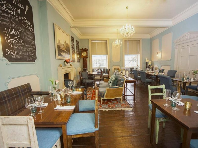 Norfolk Arms Hotelの写真