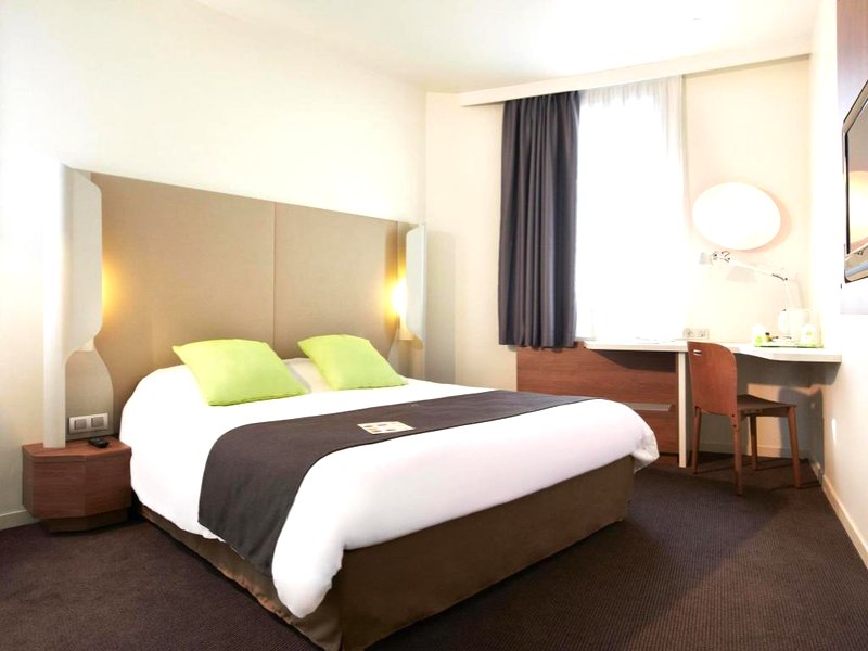 ホテル カンパニール シャンティイ (Hotel Campanile Chantilly)の写真