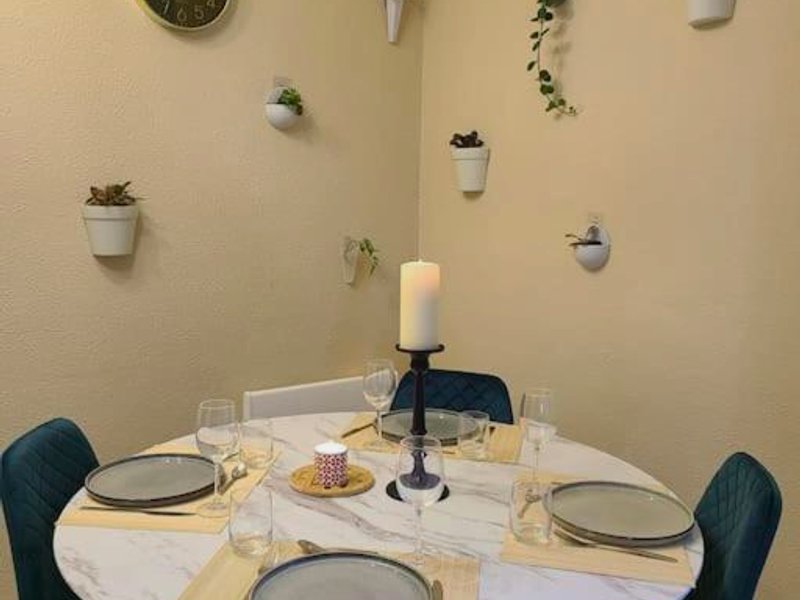 Joli studio rénové situé au pied des thermes (Joli studio renove situe au pied des thermes)の写真