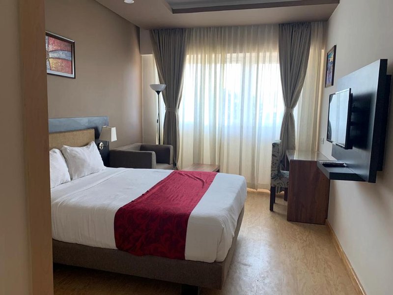 ホテル ウェスト エンド (Hotel West End)の写真