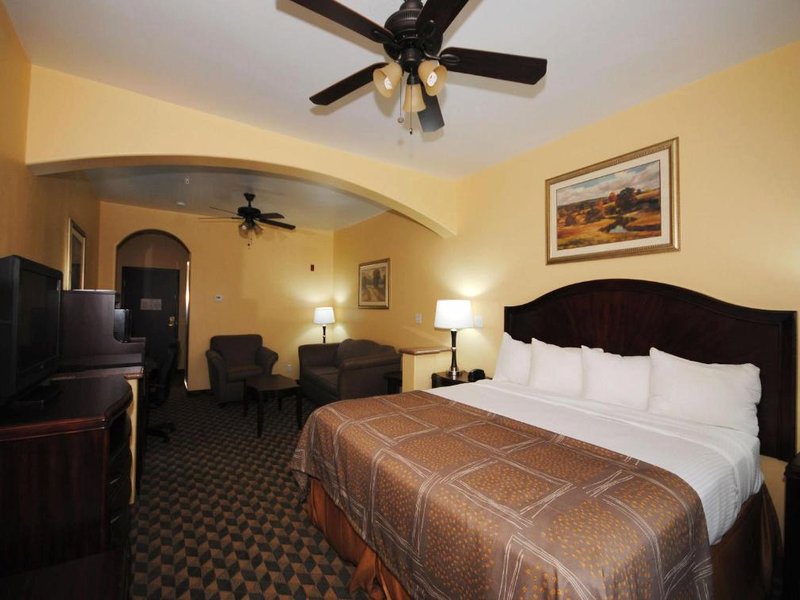 ベストウェスタン プラス マンヴェル イン アンド スイーツ (Best Western Plus Manvel Inn and Suites)の写真