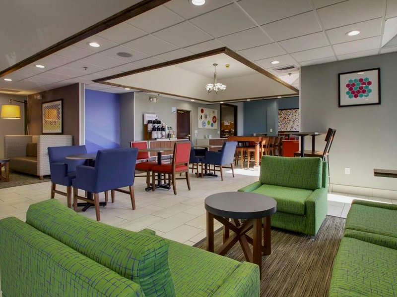Holiday Inn Express Hotel & Suites Lebanon By IHGの写真