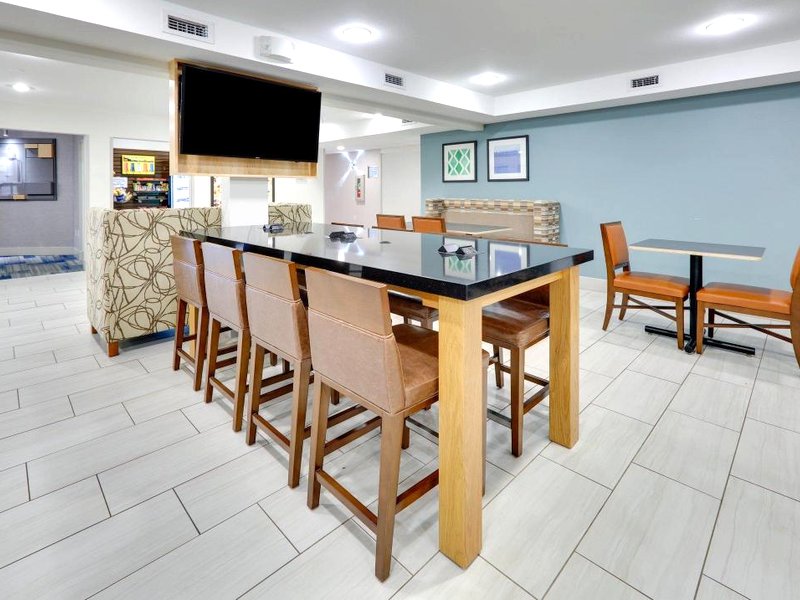 Holiday Inn Express Hotel & Suites Scottsbluff-Gering By IHGの写真