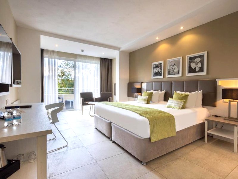 サリーニ リゾート (Salini Resort)の写真