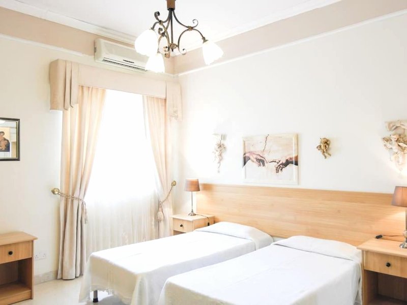 Whitestar Guesthouseの写真