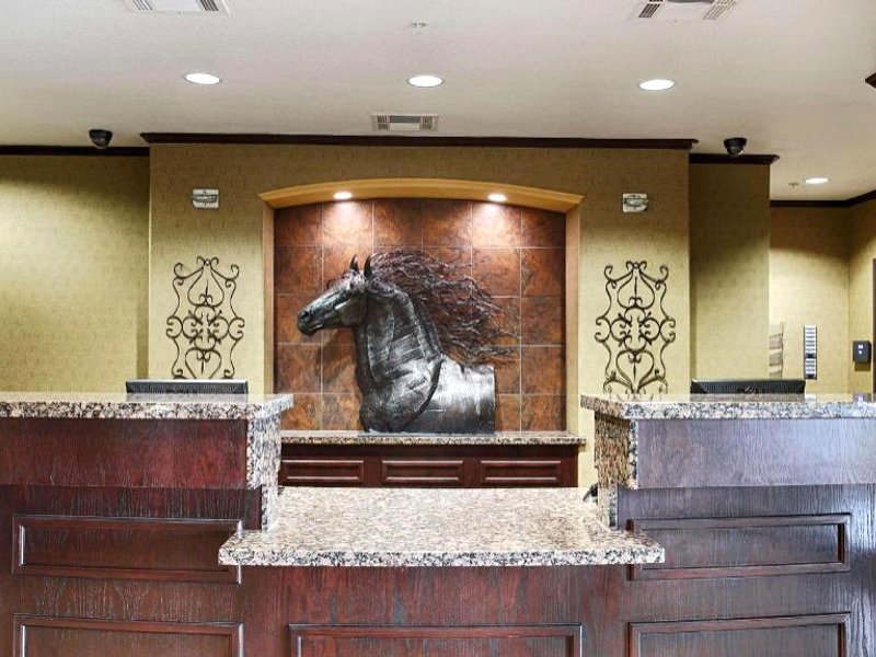 ベストウエスタン プラス ロイヤル マウンテン イン ＆ スイーツ (Best Western Plus Royal Mountain Inn & Suites)の写真