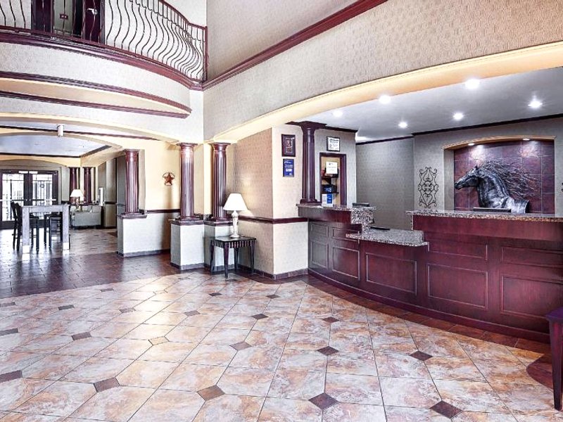 ベストウエスタン プラス ロイヤル マウンテン イン ＆ スイーツ (Best Western Plus Royal Mountain Inn & Suites)の写真