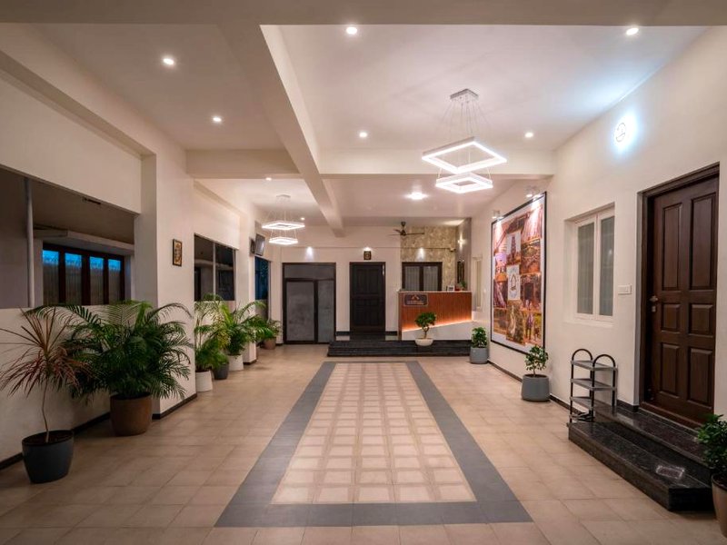 ザ スーリャ マックス レジデンシー (THE SURRYA MAX RESIDENCY)の写真