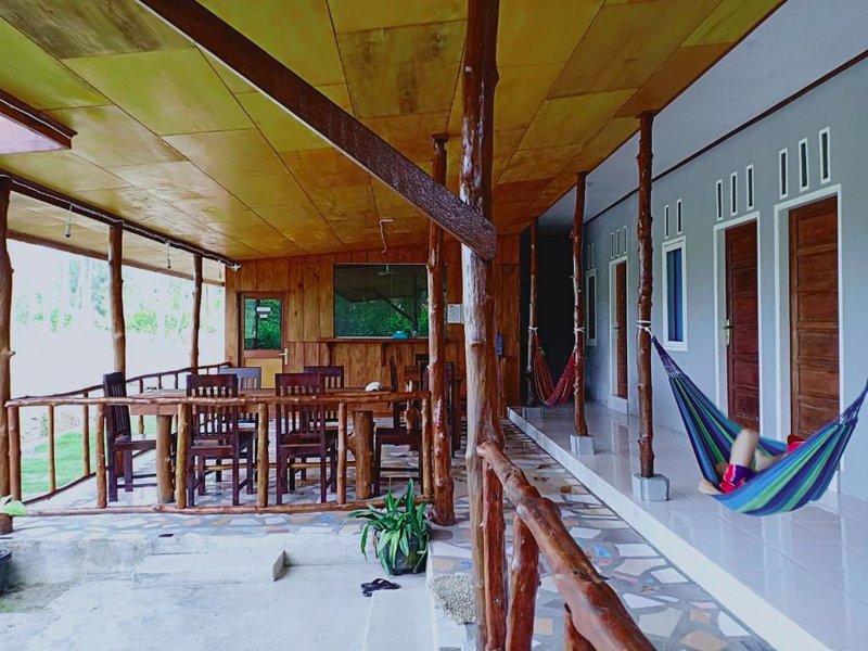 Arthur Homestay Telescope Mentawaiの写真