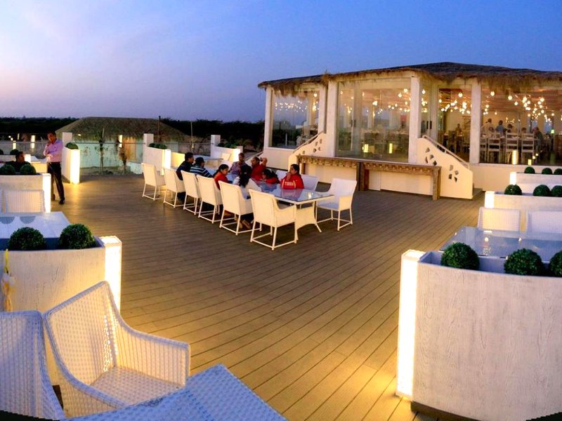 セレナ ビーチ リゾート (Serena Beach Resort)の写真