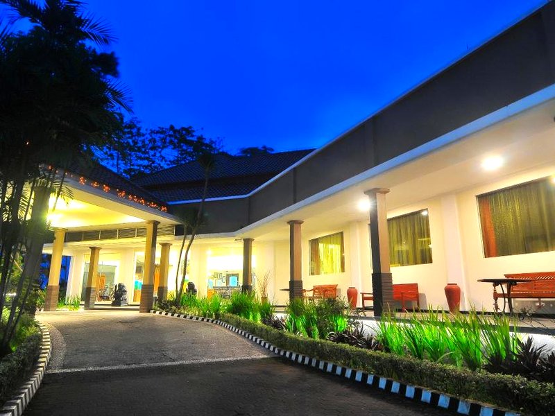 カンディサリ ホテル&レスト (Candisari Hotel & Resto)の写真