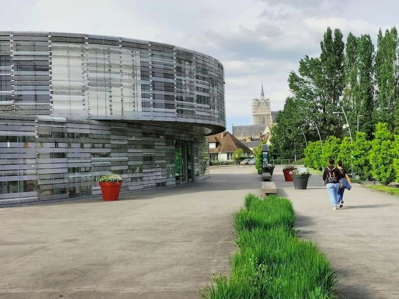 Maison individuelle entièrement refaite (Maison individuelle entierement refaite)の写真