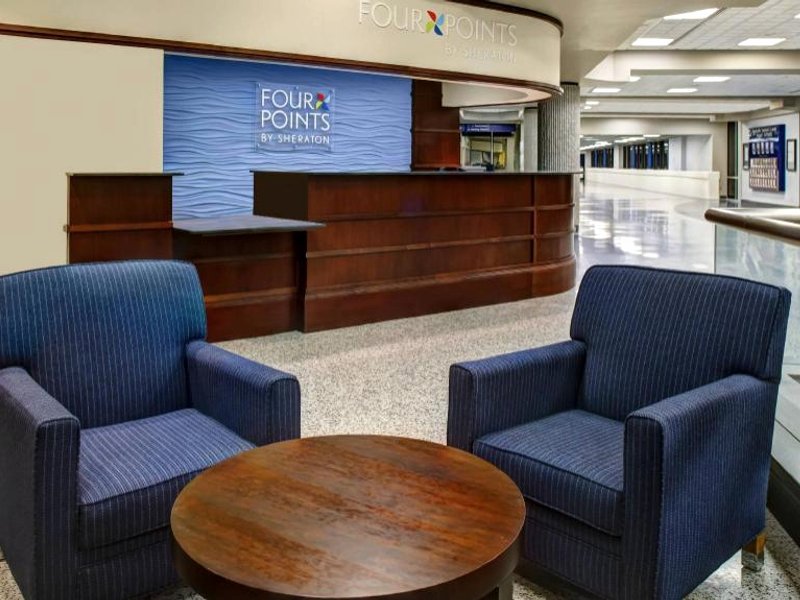 フォーポインツバイ シェラトン ハンツビル エアポート (Four Points by Sheraton Huntsville Airport)の写真
