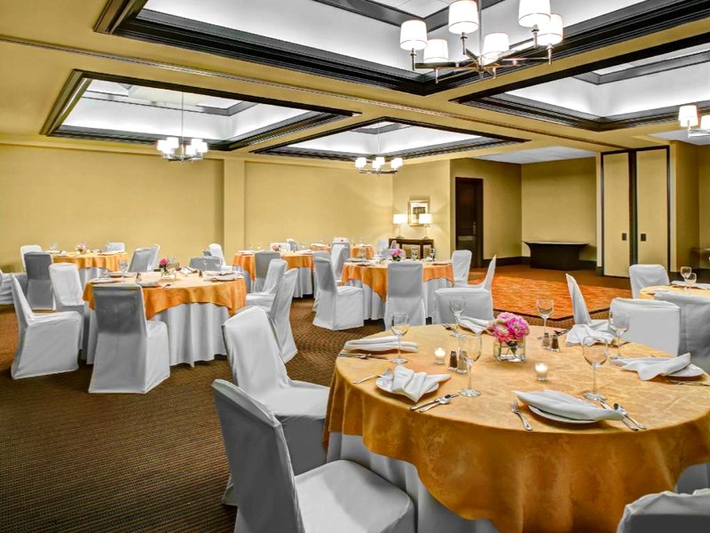 フォーポインツバイ シェラトン ハンツビル エアポート (Four Points by Sheraton Huntsville Airport)の写真