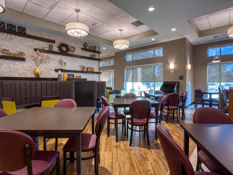 ドゥルーリー イン&スイーツ ハンツビル アット ザ スペース&ロケット センター (Drury Inn & Suites Huntsville at the Space & Rocket Center)の写真
