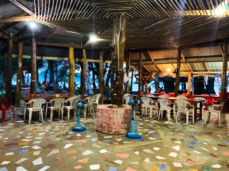 ラーチャ サンセット リゾート (Racha Sunset Resort (Koh Siboya))の写真