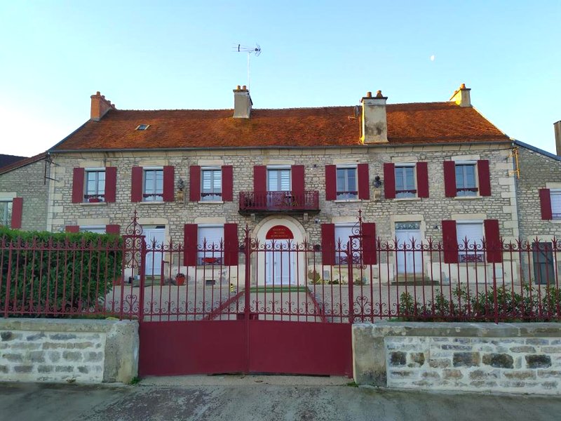 La Résidence du Canal de Bourgogne (La Residence du Canal de Bourgogne)の写真