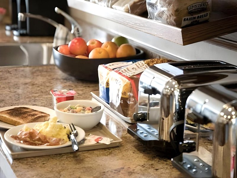 サービス プラス インズ&スイーツ デイトン バレー (Service Plus Inns & Suites Drayton Valley)の写真