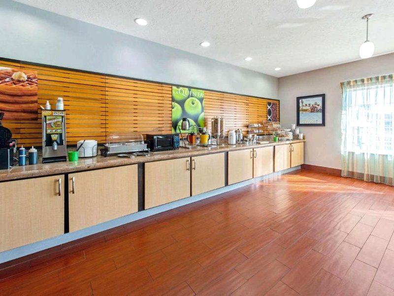 La Quinta Inn & Suites by Wyndham Leesville Ft. Polkの写真