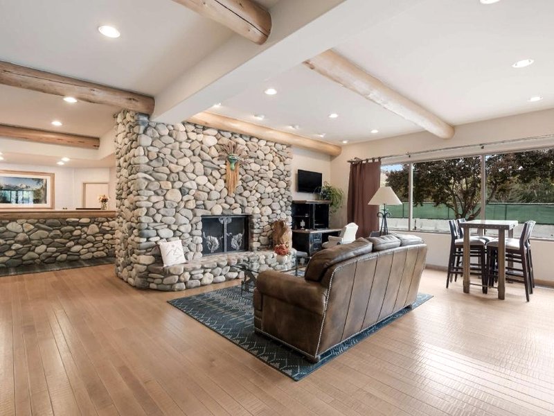 ベストウェスタン プラス ケントウッド ロッジ (Best Western Plus Kentwood Lodge)の写真