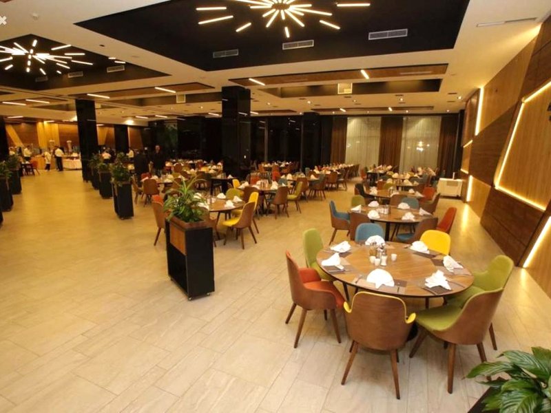 ホテル ヒルズ サラエボ コングレス&サーマル スパ リゾート (Hotel Hills Sarajevo Congress & Thermal Spa Resort)の写真