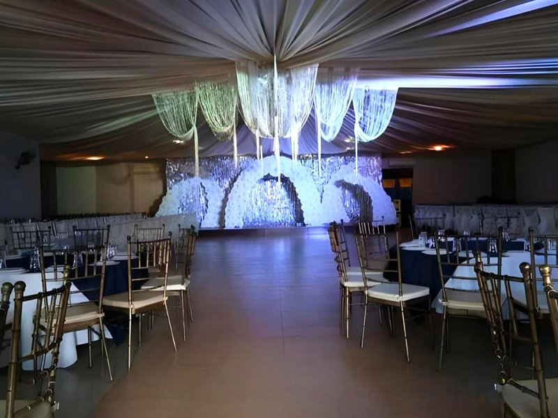 ケソン プレミア ホテル ルセナ (Quezon Premier Hotel Lucena)の写真