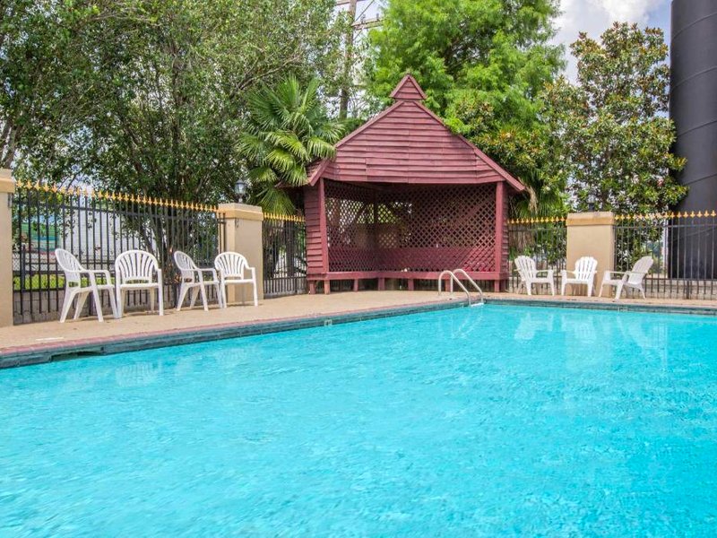 デイズ イン バイ ウィンダム デナム スプリングス バトン ルージュ イースト (Days Inn by Wyndham Denham Springs-Baton Rouge East)の写真