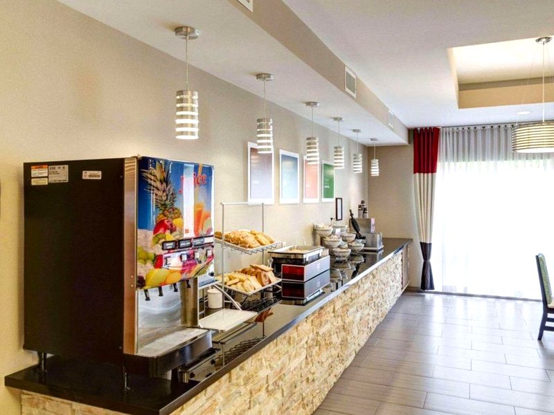 Comfort Suites Denham Springsの写真