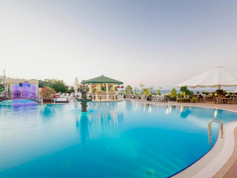 ロックズ ホテル&カジノ (Rocks Hotel & Casino)の写真